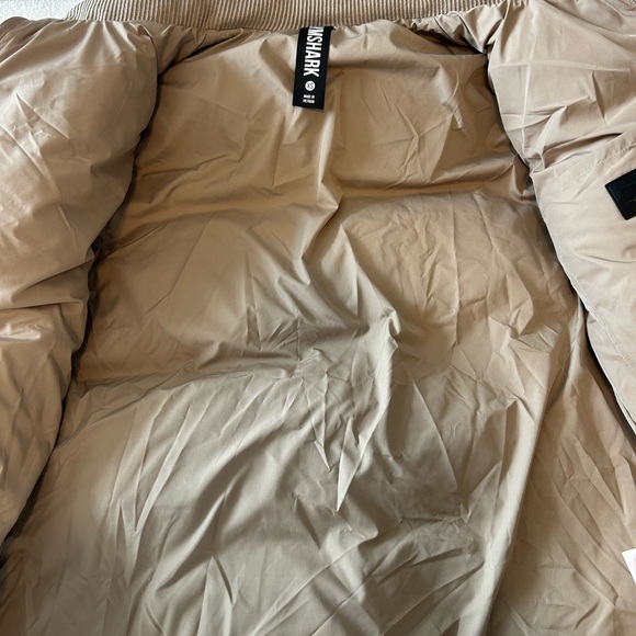 Gymshark Women's Light Tan Puffer Jacket - Picture 3 of 5